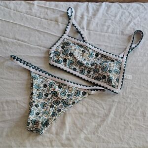 Ladies Large Floral Cutesy Beachy Mermaidcore Strappy Bikini
